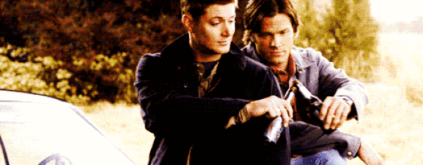 23. Dean ve Sam Winchester (Supernatural)
