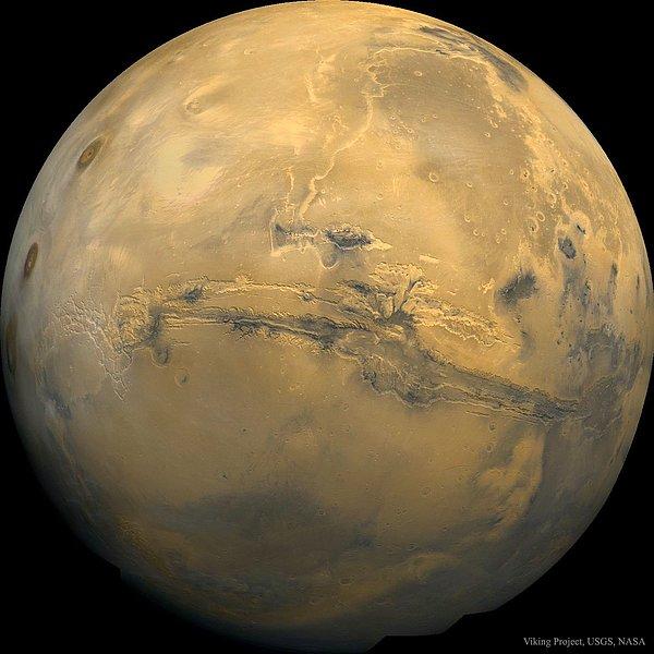 13. Valles Marineris : Mars'ın Büyük Kanyonu