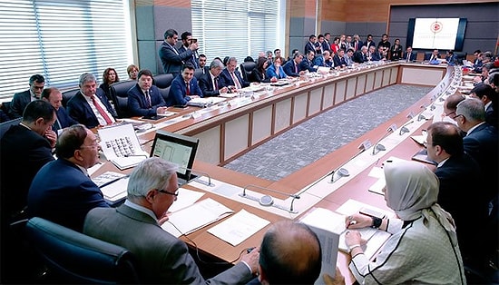 Adalet Komisyonu'nda 'Hedef Gösterme' Tartışması