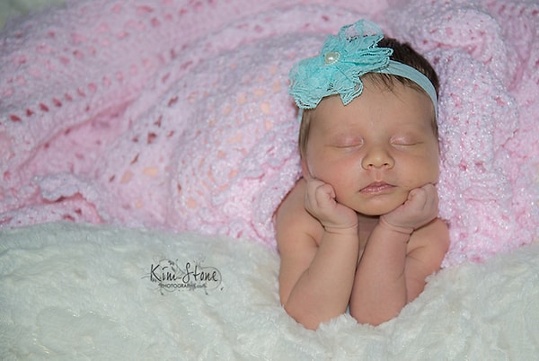 4. Чтобы поддержать Кэтрин в такие трудные для нее времена, люди создали страничку на GoFundMe, где можно пожертвовать любую сумму на воспитание ребенка, оставшегося без отца.