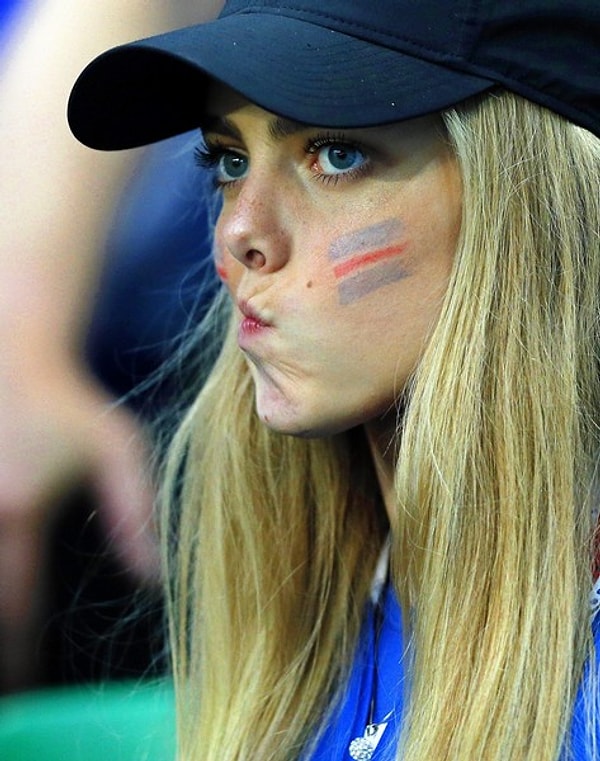 Но и их болельщицы не отстают и набираются опыта.