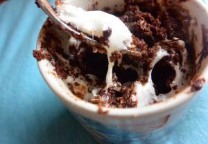 14. Marshmallowlu çikolatalı kek