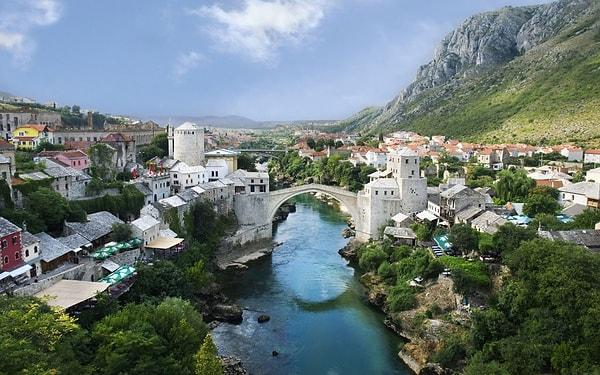 8. "Bosna Hersek kadar güzel bir tarihe sahip çok yer görmedim diyebilirim."