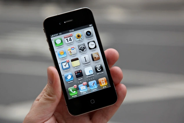Apple iPhone 4