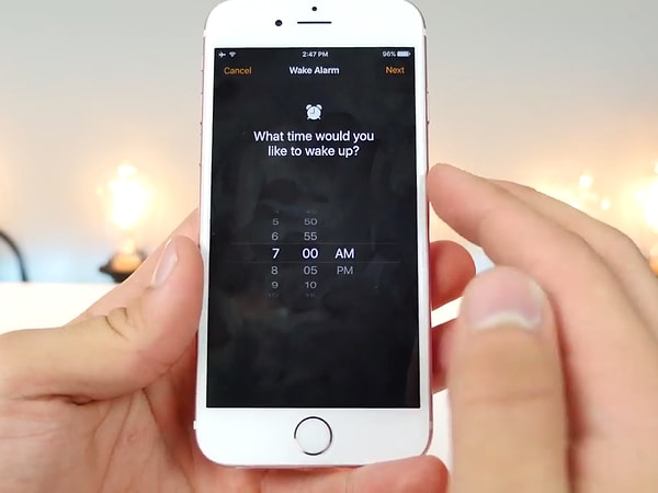 Birçok kişi için Apple'ın alarm saati uykuya geçmeden önce son ve uyanır uyanmaz görülen ilk şey.
