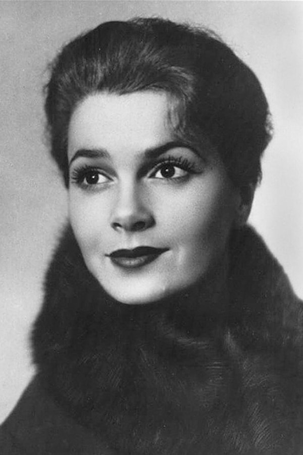 6. Элина Быстрицкая