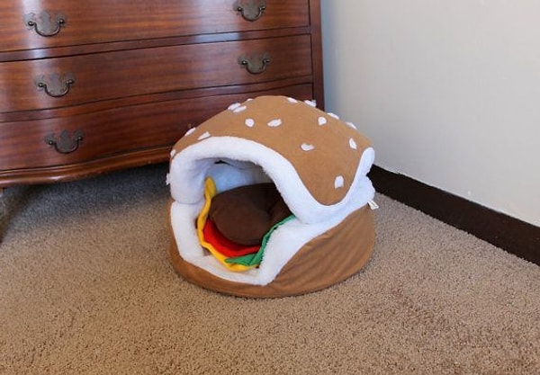 12. Лежанка-гамбургер