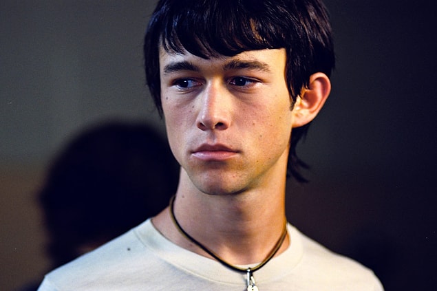 16. "Neil McCormick" (Gey)