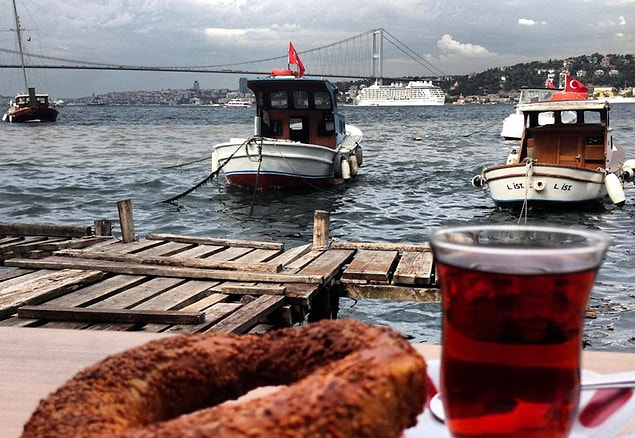 1. Çengelköy Tarihi Çınaraltı Aile Çay Bahçesi