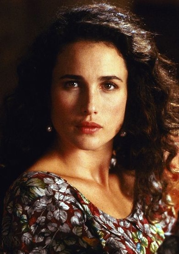 19. Sevimli Hırsız (1991)  Hudson Hawk - Andie MacDowell