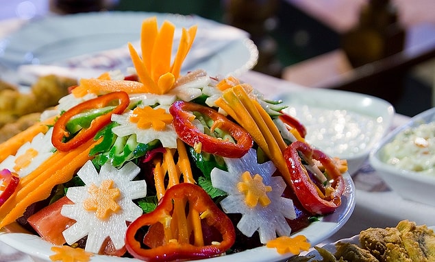 Amasra’nın yöresel lezzeti Amasra Salatası illa ki denenmeli…