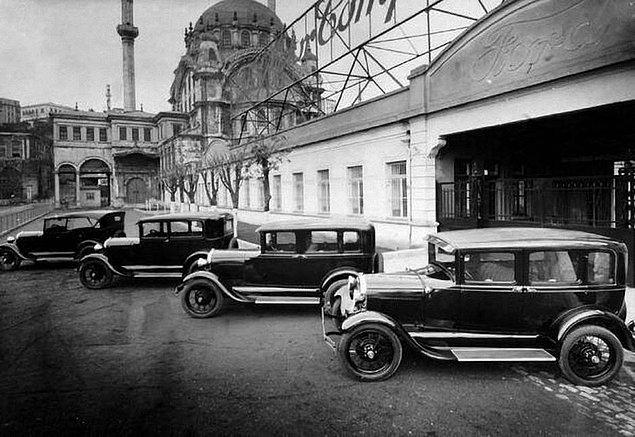 110. 1930'lu yıllar Ford'un Tophane'deki Otomobil Fabrikası