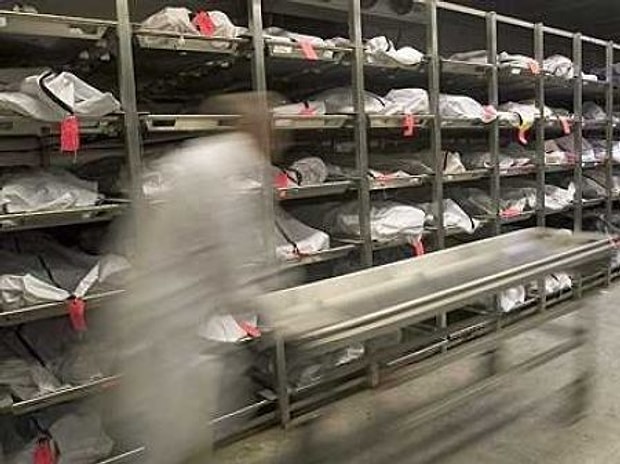 cenaze evinde calisan insanlarin hayatlari boyunca yasadiklari en akil almaz olaylar