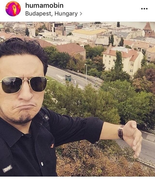 Впоследствии выяснилось, что ее муж тоже публиковал подобное фото после помолвки, находясь в Будапеште.