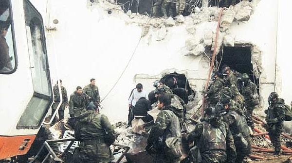 7. 'Hayata Dönüş' operasyonunda 32 kişinin hayatını kaybetmesi.