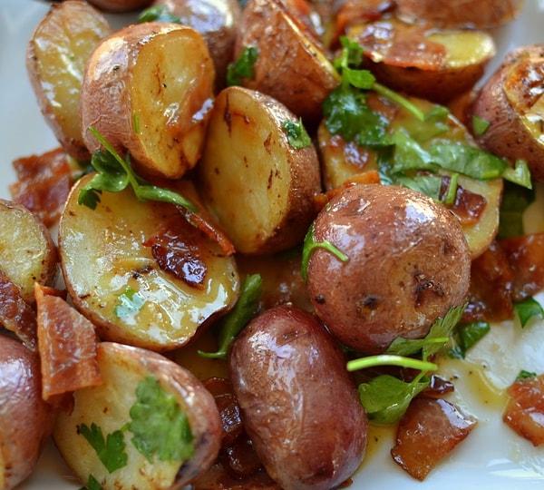 5. Ilık Ilık Patates Salatası Tarifi