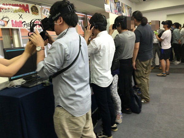 8. Как бы то ни было, удовольствие это недешевое - одни только очки Oculus стоят от $200 до $300.