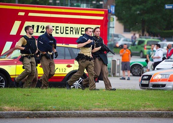 Münih Polisi: Kamusal alanlardan uzak durun