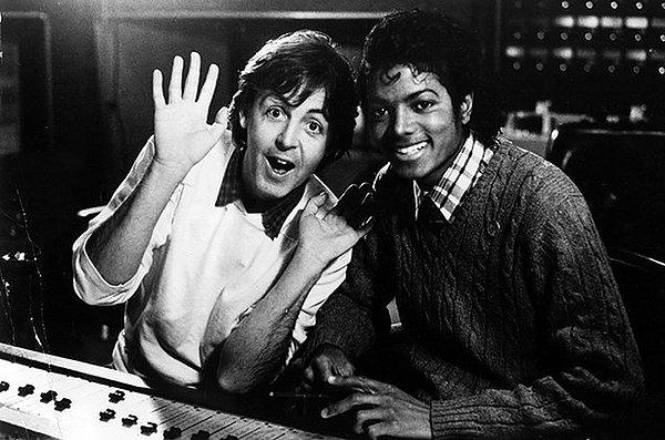 10. Michael Jackson, 1985 yılında The Beatles’ın şarkılarının telif haklarının büyük bir bölümünü 47.5 milyon dolara satın almıştır.