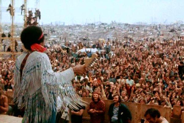 2. Jimi Hendrix “Hey Joe” ile Woodstock'ın kapanışını yaptı.