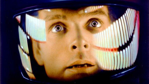 4. 2001: Uzay Yolu Macerası (1968)  2001: A Space Odyssey / Stanley Kubrick