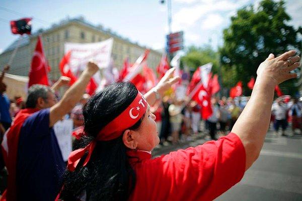Avusturya Dışişleri Bakanı: “Türkiye kökenli insanlar, Avusturya'ya karşı sadık tutum göstermeli”