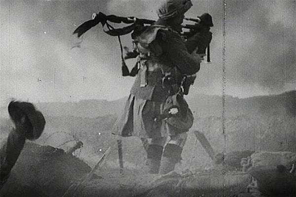 26. I. Dünya Savaşı sırasında cephedeki bir İskoç asker