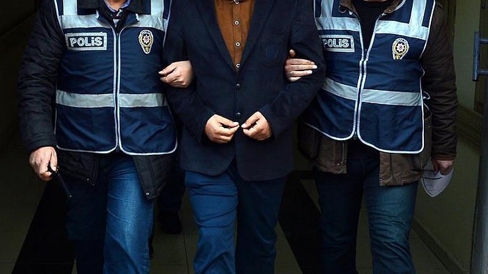 Merkez Valileri de Dahil 33 Kişi Gözaltına Alındı