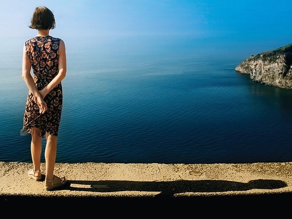 4. Что до традиционного социального кодекса, то отказ от "брака реабилитации" сделал бы ее "женщиной без чести", так как она потеряла свою девственность без женитьбы.