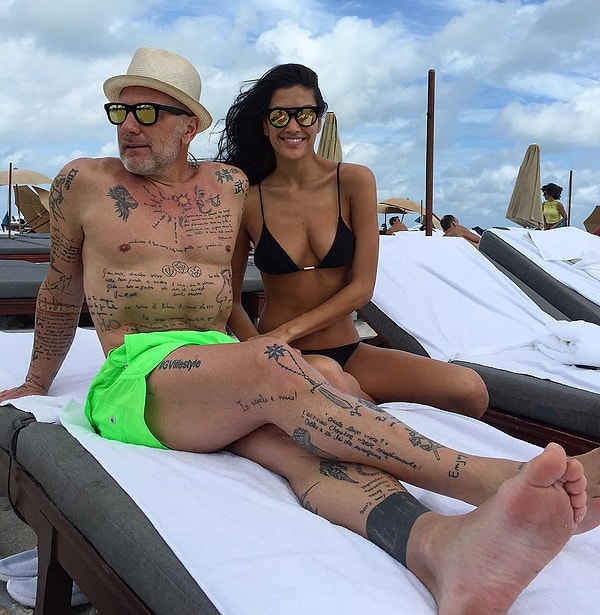 13. Не хотелось бы вас "удивлять", но она модель.