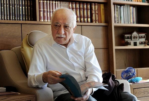 Evinden Fethullah Gülen'in kitapları bulununca gözaltına alındı