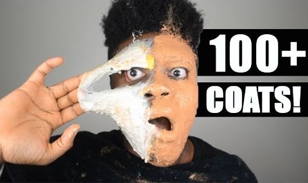 15. А вот и парень, нанесший на одну сторону лица 100 слоев жидкой основы, а на другую - 100 слоев маски от прыщей