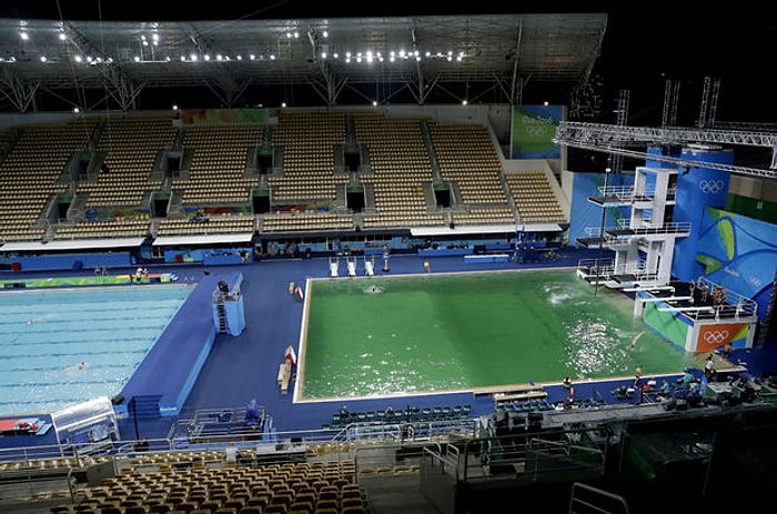 Rio'da Tuhaf Olay: Havuzun Rengi Yeşile Dönüştü