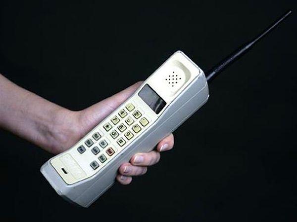 2. The first cell phones that were produced in 1983 in the U.S.A were sold for $4,000