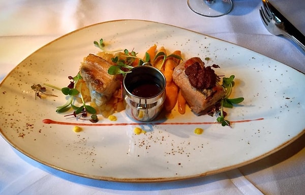 3. St. Peter Stiftskeller в Зальцбурге - основан в 803 году