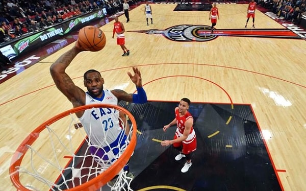 7. Джеймс Леброн (баскетбол)