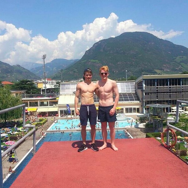 10. Британский прыгун Дэниел Гудфеллоу на вышке высотой в 10 метров 😱