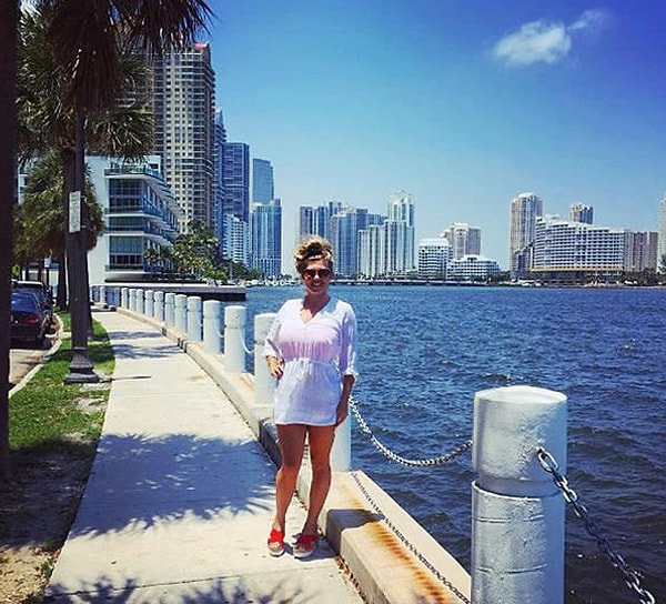 Тут и одежда от самых известных дизайнеров, и шикарные автомобили, и бесконечные вечеринки. Были мужчины, которым одно такое свидание обходилось в 60.000 фунтов 😱