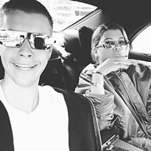 С "джеленой" покончено: у Джастина Бибера новые серьезные отношения