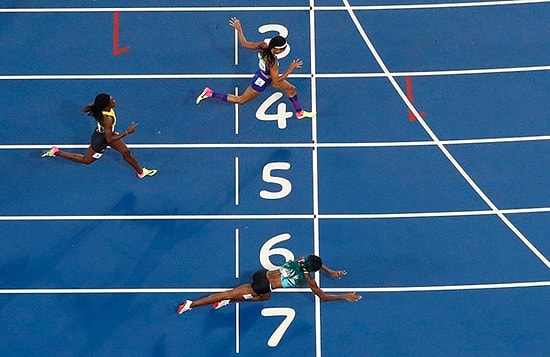 Rio'da Kadınlar 400 Metre Finalini Shaunae Miller Uçarak Kazandı