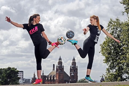 Freestyle Futbolun Kraliçesi Indi Cowie'den Birbirinden Enfes 15 Video