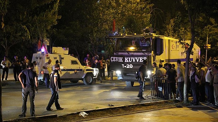 Van'da Polis Merkezine Bomba Yüklü Araçla Saldırı: Şehit Sayısı 2'ye Yükseldi