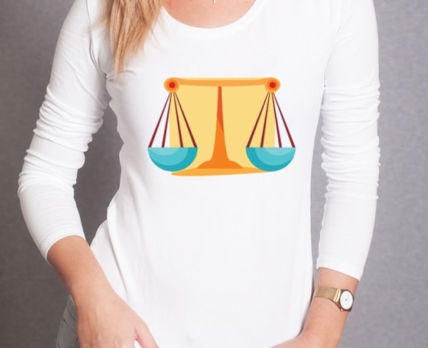 4. Пыталась взвесить свою грудь или просто думала о том, сколько точно она весит