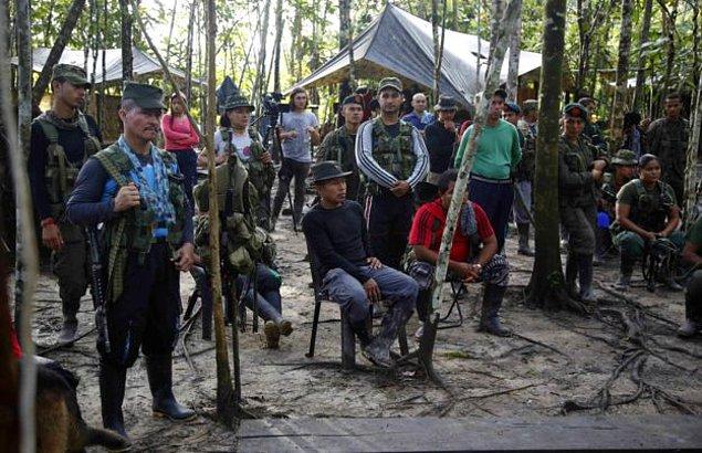 FARC üyelerine barış süreci ile ilgili bilgi verildi