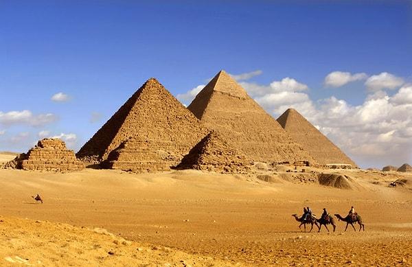 5. Şimdi, piramitler deyince aklımıza hep çöl möl geliyor di mi?