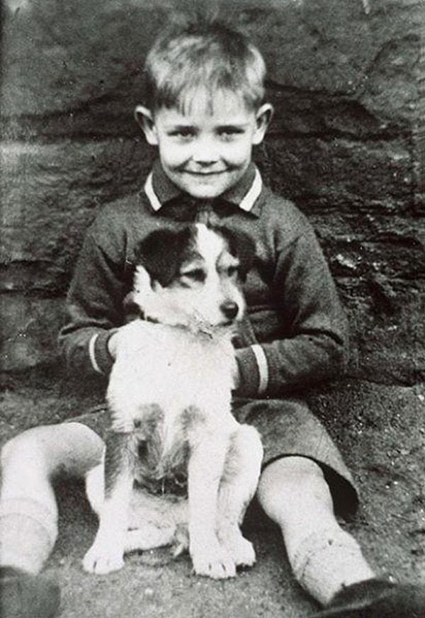 25. Aktör Sean Connery küçük bir çocukken, 1930'ların sonu.