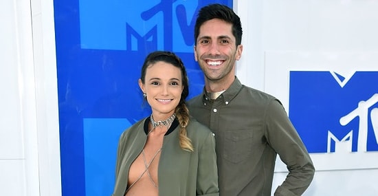 8 создателей пикантного тренда «пиджак на голое тело»