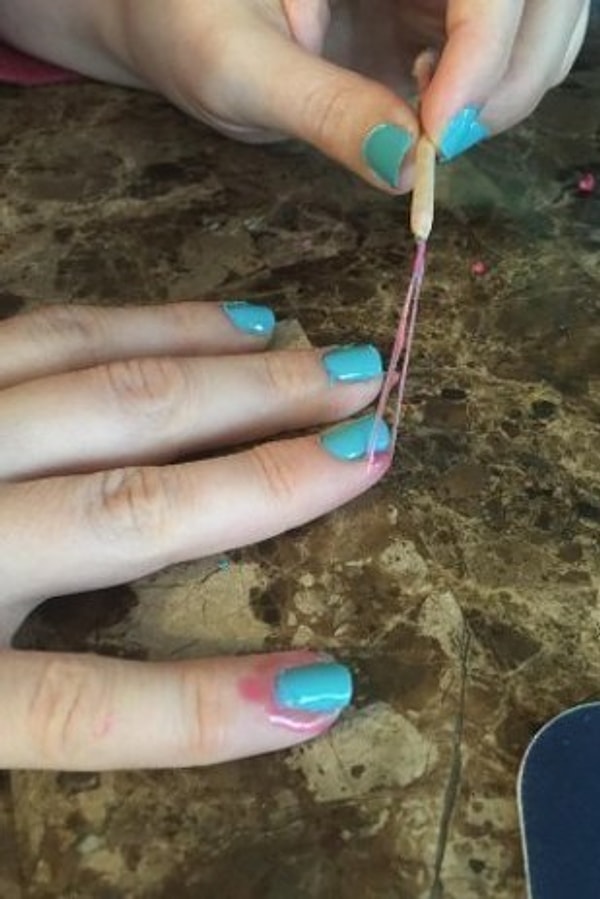 3. Жидкий латекс, чтобы не запачкать кутикулу