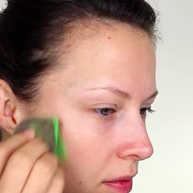 7. She’s not the Grinch underneath that makeup!