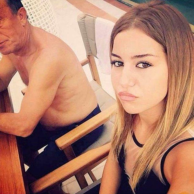 Ali Ağaoğlu'nun olaylı bir ilişki yaşadığı eski sevgilisi 24 yaşındaki Hazal Mesudiyeli, bu ilişkiye yorum yapmadan duramadı.